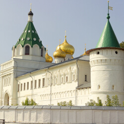 Стены Ипатьевского монастыря