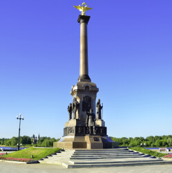 Стрелка-Памятник Тысячелетию города