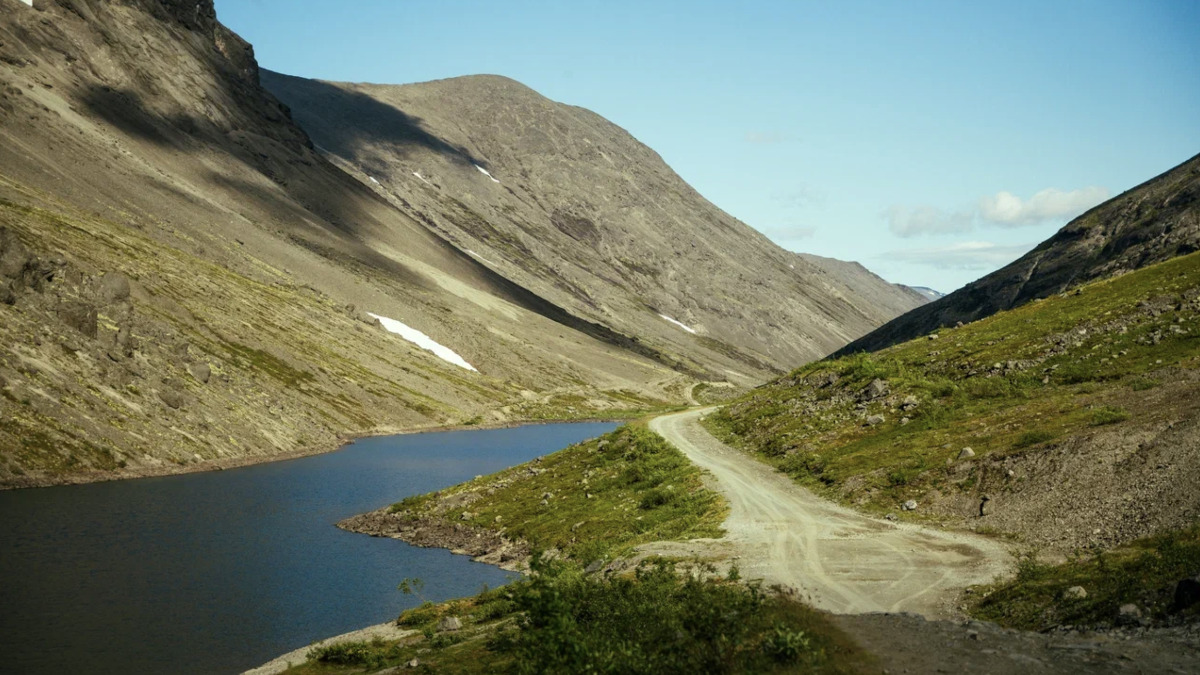 

Кругосветное путешествие по Кольскому: от Баренцева до Белого