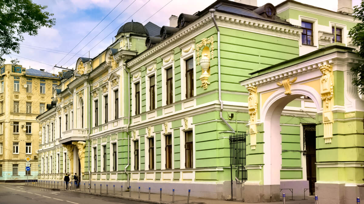 

Чудо в Подсосенском переулке