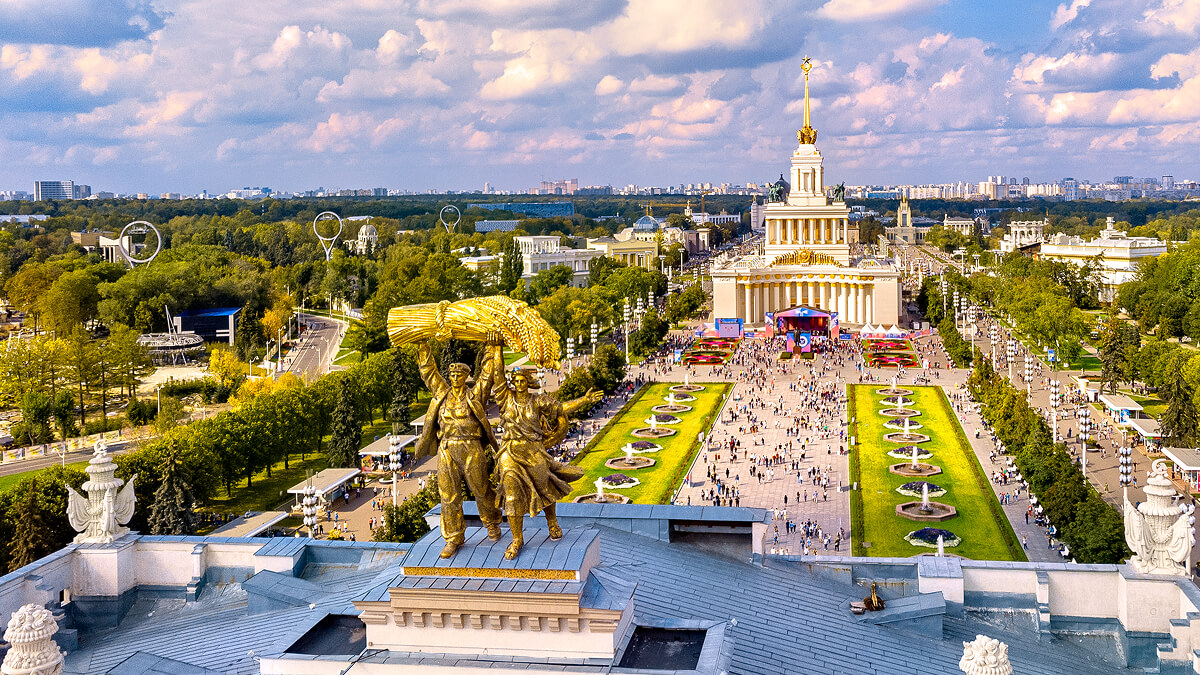 

Выставка достижений: от прошлого к будущему