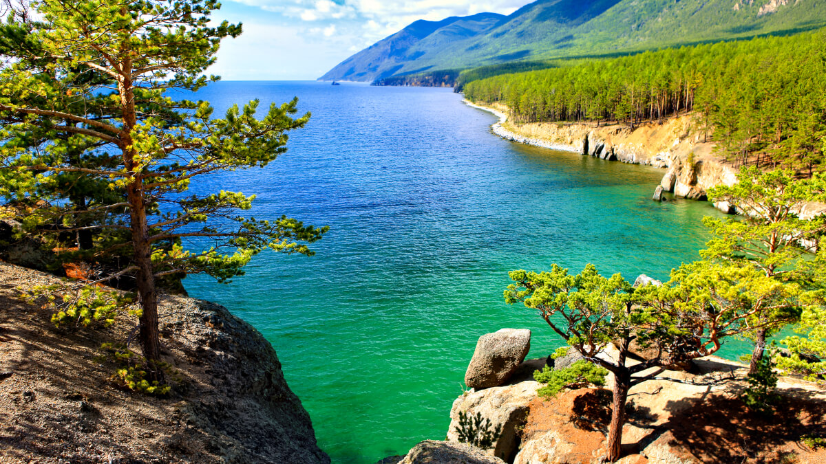 

Южный берег Байкала
