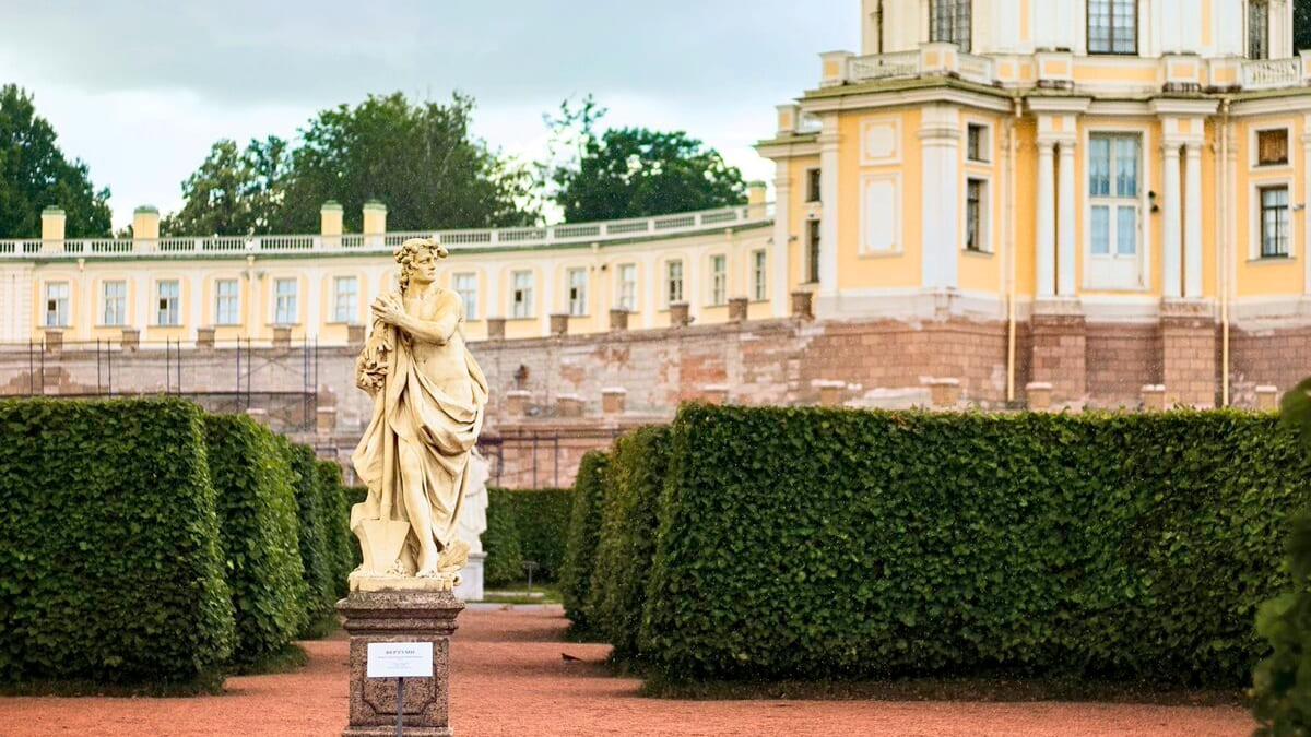

Лето в Санкт-Петербурге (с 1 ночным переездом)