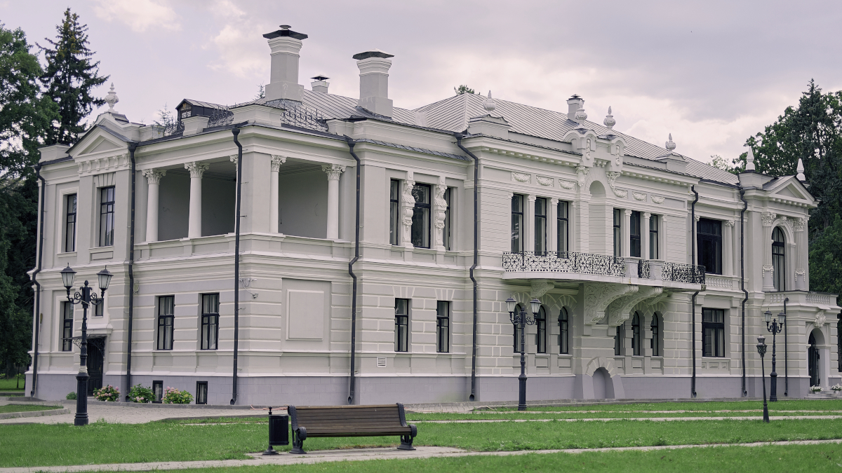 

Русские усадьбы на рубеже веков