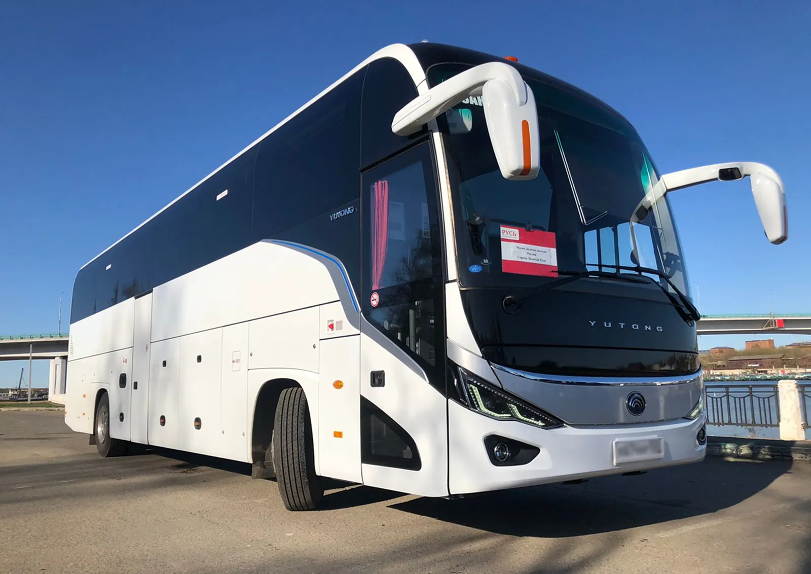 Картинка экстерьера автобуса