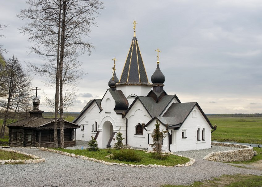 Свято-Иоаннобогословский монастырь в селе Пощупово