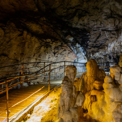 Адыгея-Азишская пещера