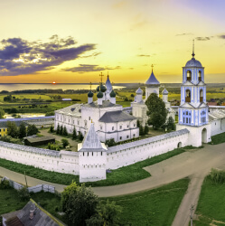 Никитский-монастырь-угловая панорама