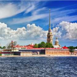 Петропавловская крепость –вид с реки