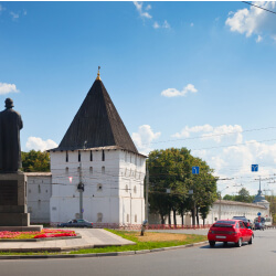 Ярославль-стена кремля